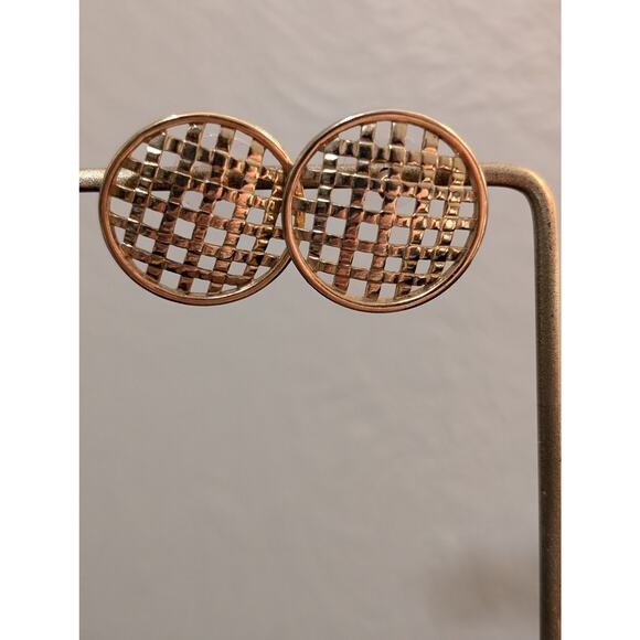 Vintage Gold Tone Basketweave Round Disk Post Earrings - Picture 5 of 5